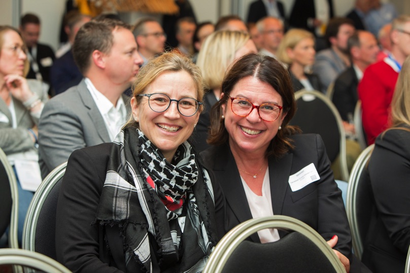 /images/slider-imgs-xs/061_Foto Loeffler_Weconact.jpg